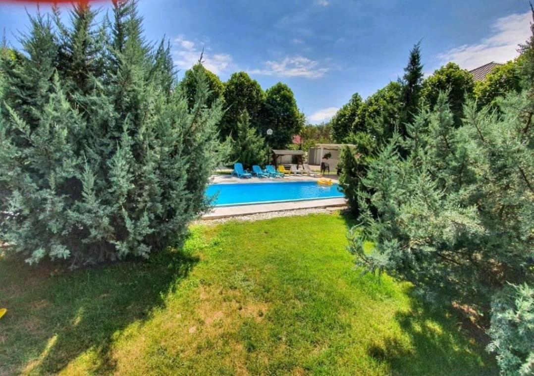 Tranzzit Airport Apartment II Otopeni Exterior foto