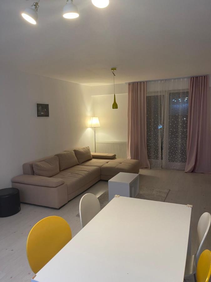Tranzzit Airport Apartment II Otopeni Exterior foto
