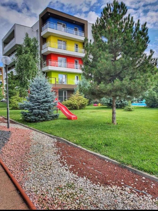 Tranzzit Airport Apartment II Otopeni Exterior foto